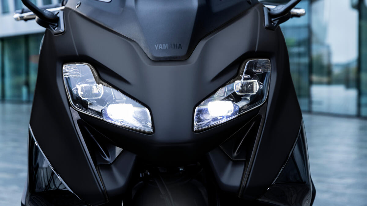 Купити скутер Yamaha TMAX в Україні